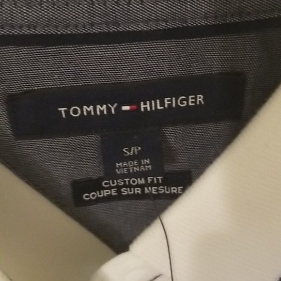 21. TOMMY HILFIGER-Unisex White Polo Shirt- Brand New - Picture 2 of 11